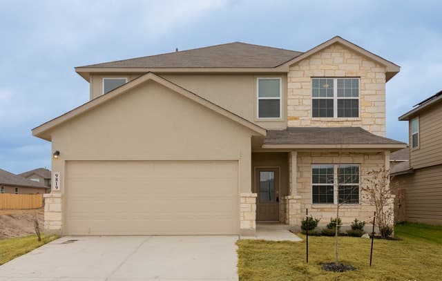 5-bedroom rental at 9819 Bratten Rise in San Antonio TX