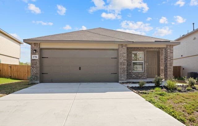 3-bedroom rental at 15706 Clove Spice Way in Von Ormy TX