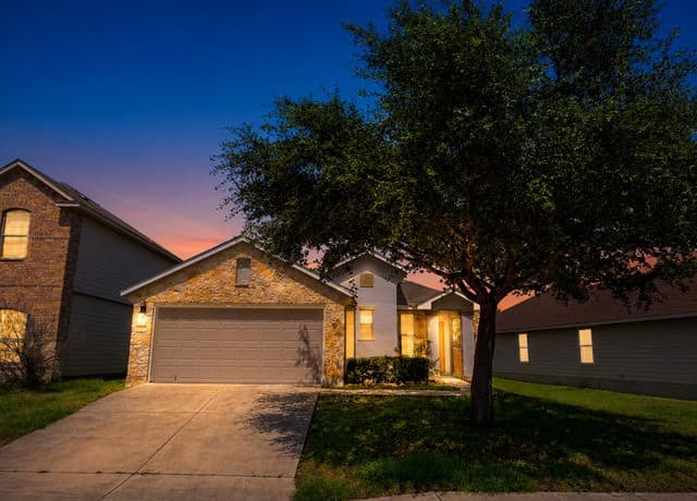 4-bedroom rental at 10423 Ancient Anchor in San Antonio TX