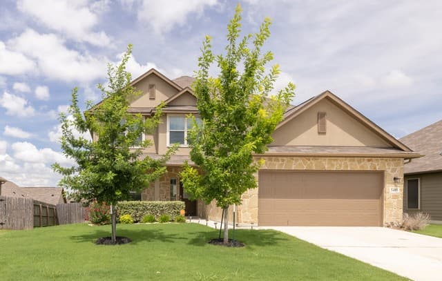 4-bedroom rental at 5489 Cypress Pt in Schertz TX