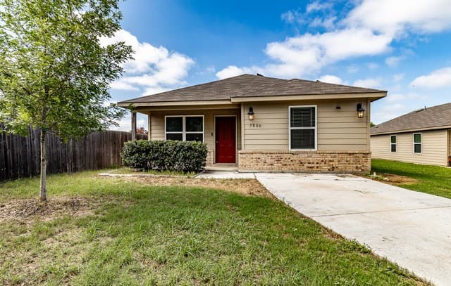 3-bedroom rental at 5806 Machaela Trace in San Antonio TX