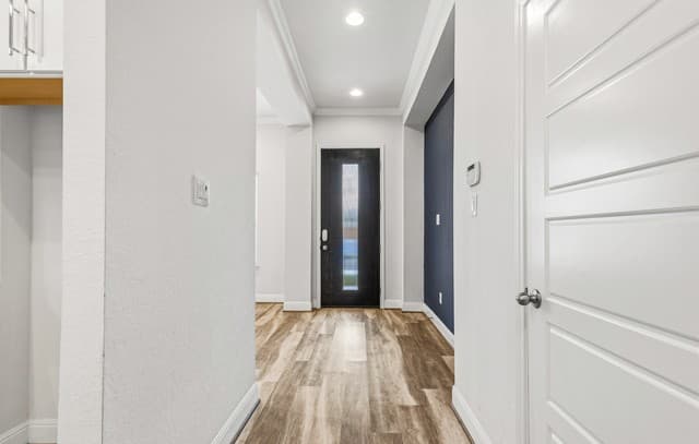 3-bedroom rental at 12422 Chena Lk in San Antonio TX