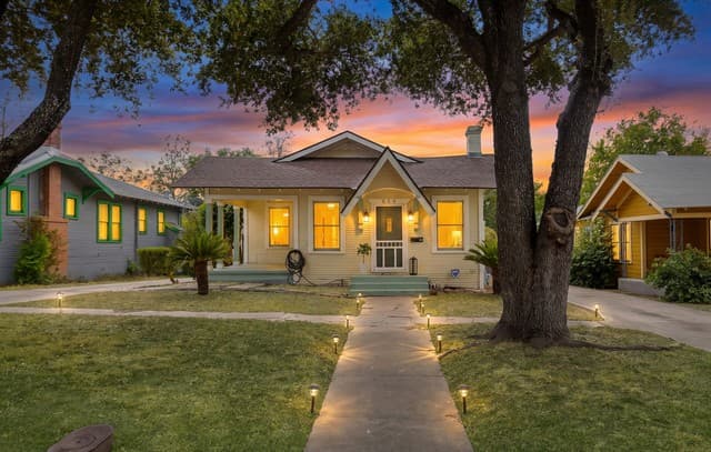 3-bedroom rental at 624 W Agarita Ave in San Antonio TX