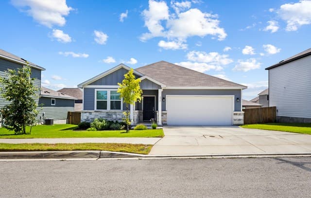 3-bedroom rental at 235 Brook Shadow in Cibolo TX