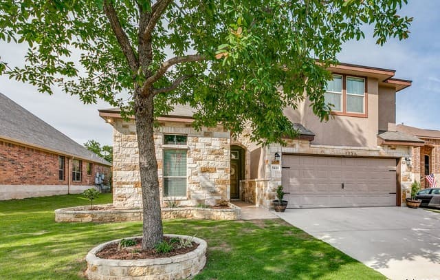 4-bedroom rental at 5410 Tulip Bnd in San Antonio TX