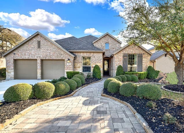 4-bedroom rental at 28726 Front Gate in Boerne TX