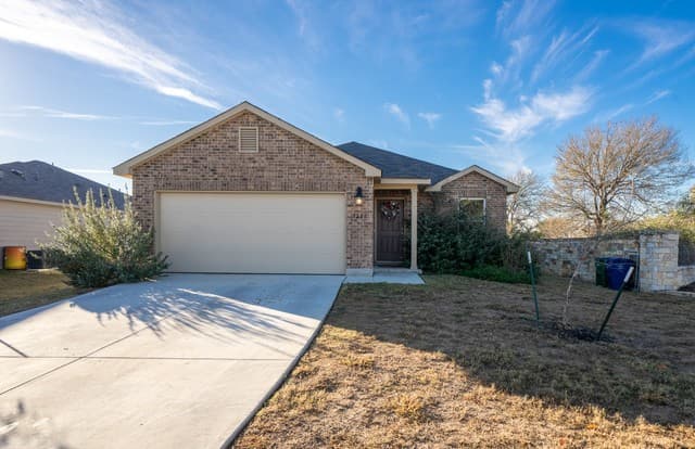3-bedroom rental at 3206 Shane Rd in San Antonio TX