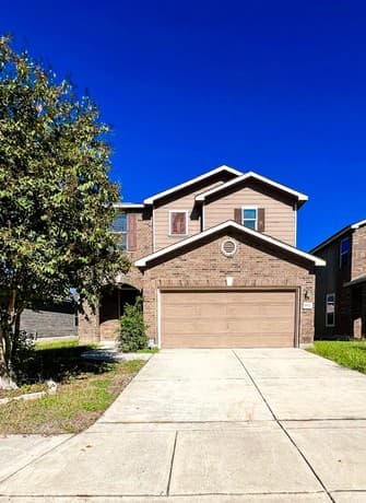 3-bedroom rental at 9927 Tampke Falls in San Antonio TX