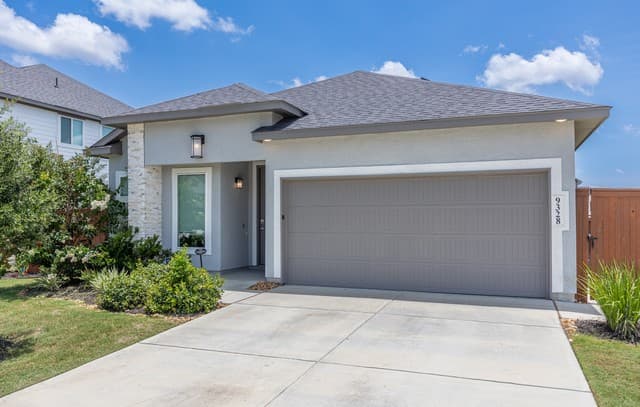 3-bedroom rental at 9328 Pioneer Jct in San Antonio TX