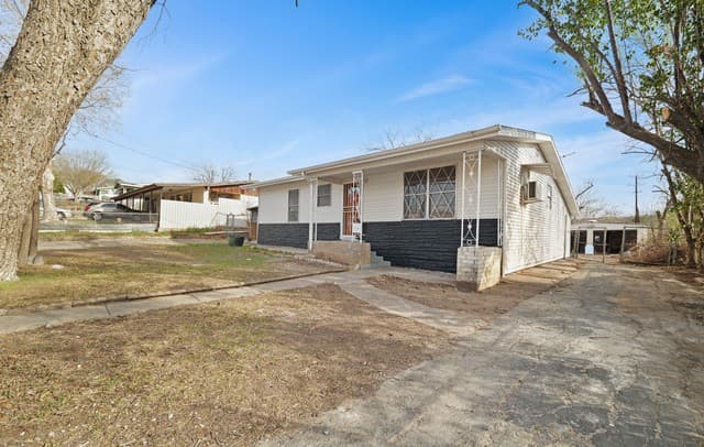 3-bedroom rental at 428 Koehler in San Antonio TX