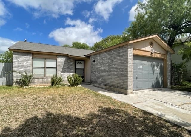 3-bedroom rental at 2167 Mossy Creek Dr in San Antonio TX