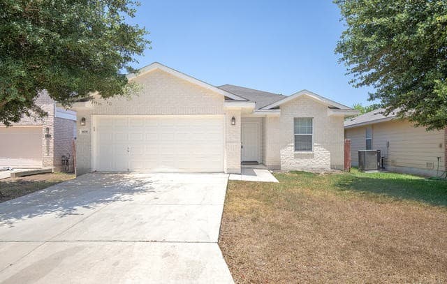 3-bedroom rental at 9179 Everton in San Antonio TX
