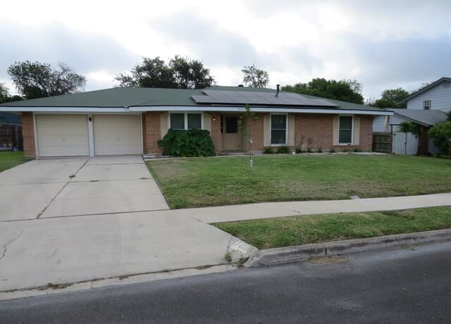 3-bedroom rental at 7410 Castle Crown in San Antonio TX