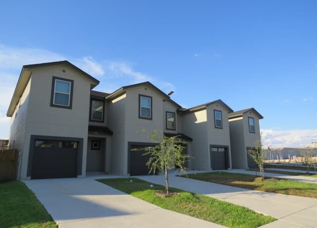3-bedroom rental at 8322 Via Verona Unit 101 in San Antonio TX