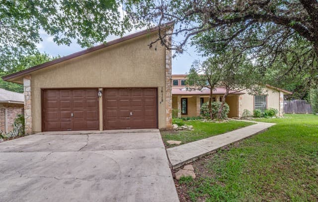 3-bedroom rental at 16115 Wolf Creek in San Antonio TX
