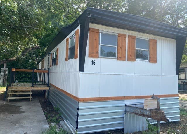3-bedroom rental at 1311 W Hein Rd Unit 16 in San Antonio TX