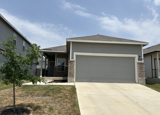4-bedroom rental at 2435 Dry Moss Way in San Antonio TX