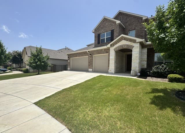4-bedroom rental at 2015 Upton Hl in San Antonio TX