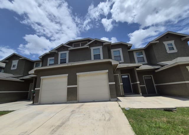 3-bedroom rental at 7113 Micayla Cove Unit 103 in San Antonio TX