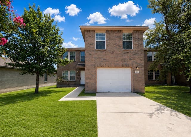 4-bedroom rental at 11210 Dublin Trace in San Antonio TX