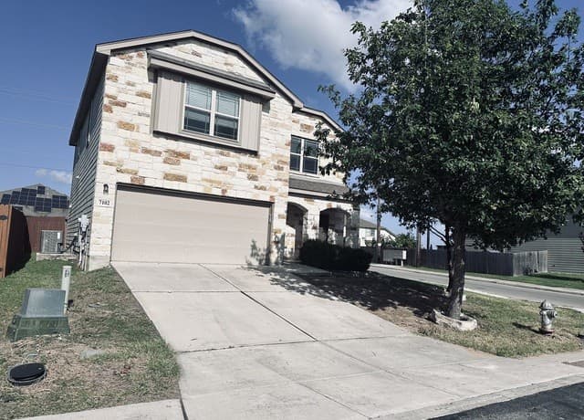 3-bedroom rental at 7102 Hibiscus Fls in San Antonio TX