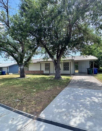 4-bedroom rental at 4811 Castle Strm in San Antonio TX
