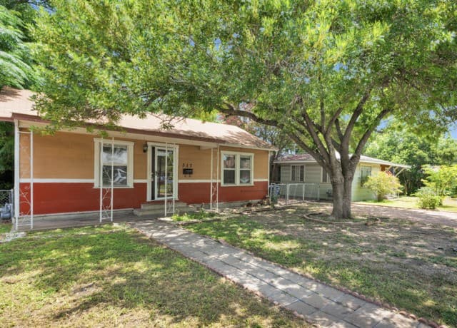 2-bedroom rental at 317 Frost St in San Antonio TX