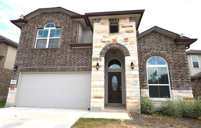 4-bedroom rental at 5922 Akin Pl in San Antonio TX