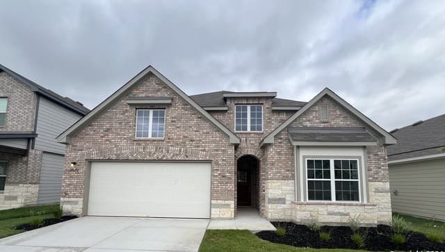 4-bedroom rental at 14622 Flatiron Cliff in San Antonio TX