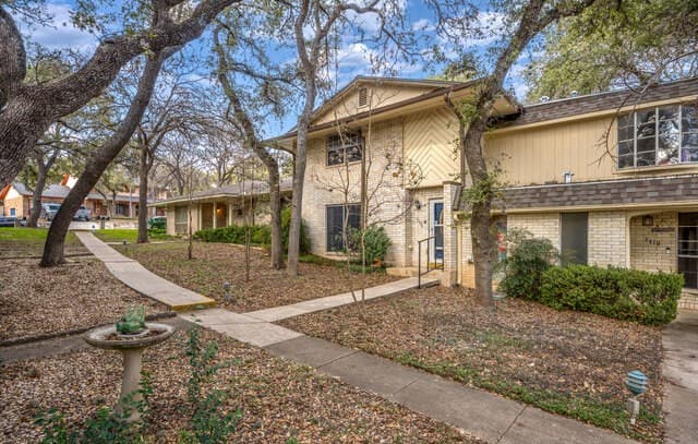 3-bedroom rental at 3408 Northmoor St Unit 25 in San Antonio TX