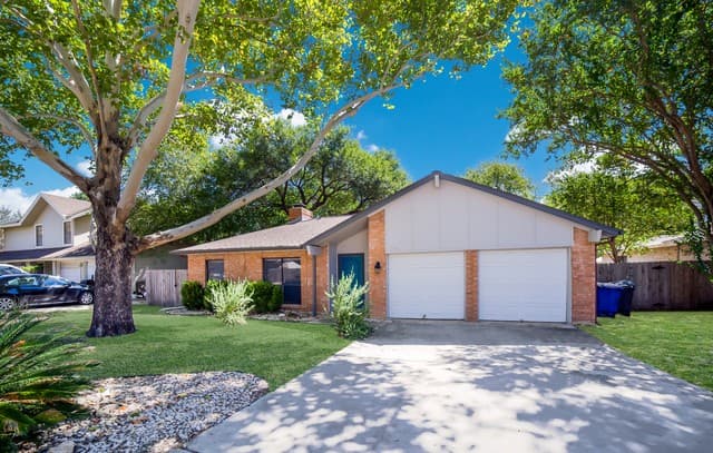 3-bedroom rental at 13906 Tangle Tree St in San Antonio TX