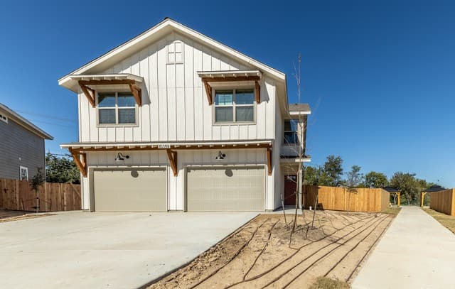 3-bedroom rental at 10359 Lynwood Crk Unit 101 in San Antonio TX