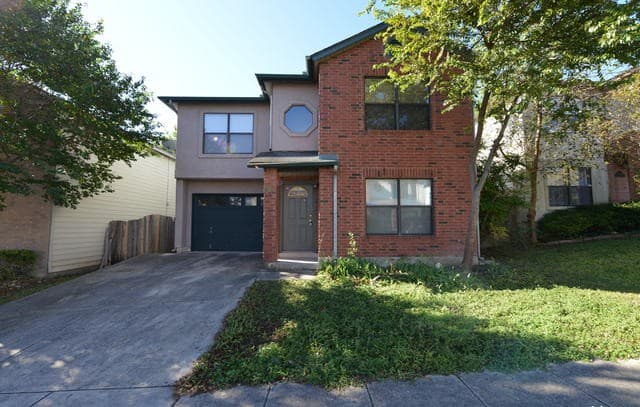 3-bedroom rental at 4914 Port Kenton in San Antonio TX