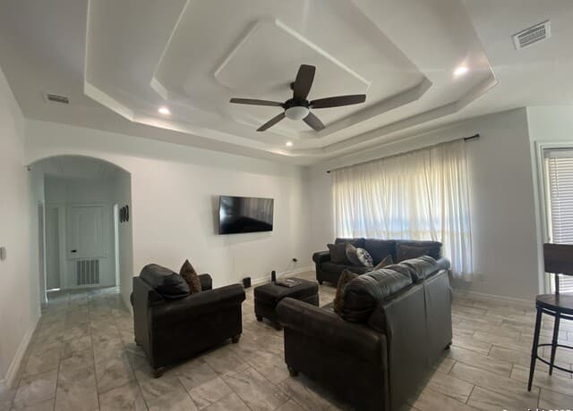 5-bedroom rental at 3731 Flyn Y in San Antonio TX