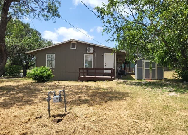 1-bedroom rental at 6950 Lark Haven Ln Unit 1 in San Antonio TX