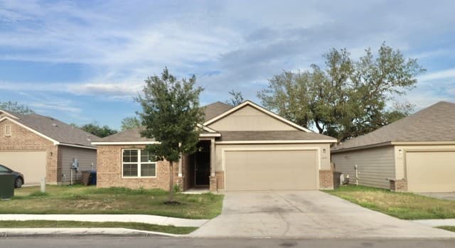3-bedroom rental at 6810 Diamond Vly in San Antonio TX