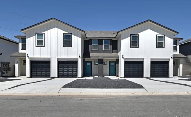 3-bedroom rental at 11315 Clearmine Unit 102 in San Antonio TX