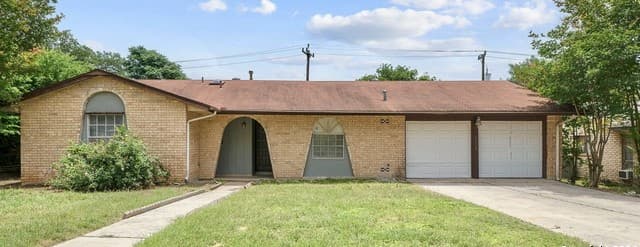 4-bedroom rental at 4426 Bayliss St in San Antonio TX