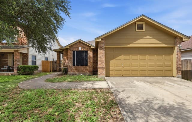 3-bedroom rental at 9014 Laguna Fls in San Antonio TX