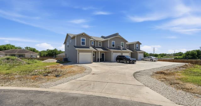 3-bedroom rental at 7210 John Palmer Unit 103 in San Antonio TX