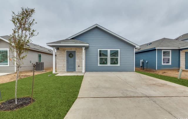 3-bedroom rental at 11715 Blasting Way in Von Ormy TX