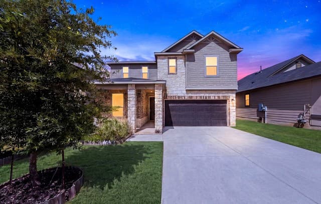 3-bedroom rental at 3610 Olympus Mons in Converse TX