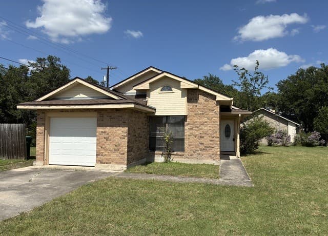 3-bedroom rental at 204 Deer Creek Dr in Boerne TX