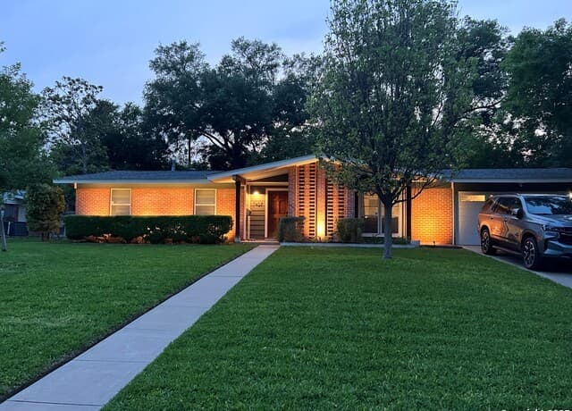 3-bedroom rental at 7407 Quail Run Dr in San Antonio TX