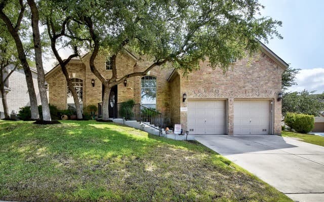 4-bedroom rental at 15814 Hachita Blanco in Helotes TX