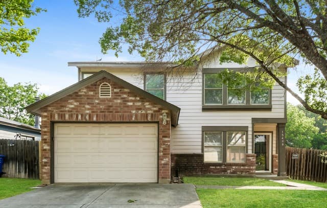 3-bedroom rental at 15406 Wood Sorrel in San Antonio TX