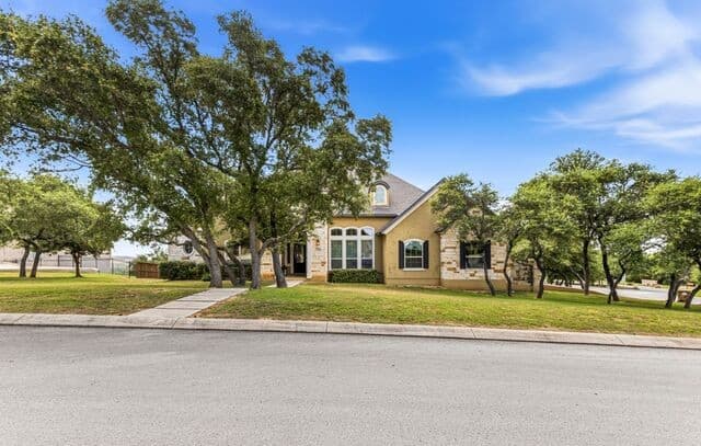 3-bedroom rental at 12614 Sotol Overlook in Helotes TX