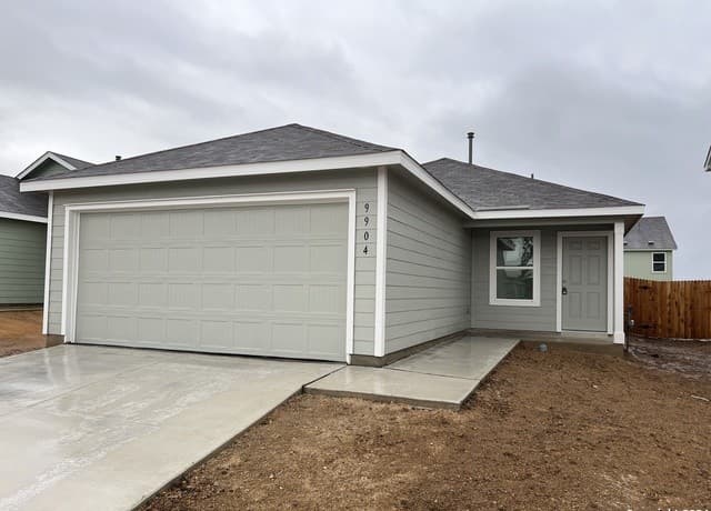 3-bedroom rental at 9904 Wye Mill in San Antonio TX