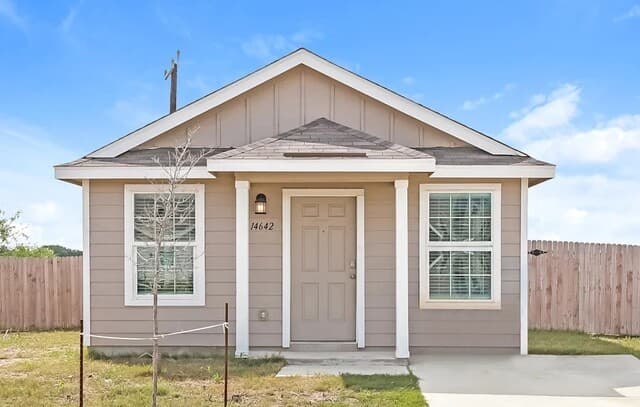 3-bedroom rental at 14642 Source Cir in San Antonio TX