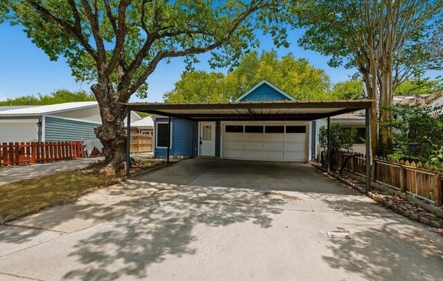 3-bedroom rental at 2886 Cherry Field Dr in San Antonio TX
